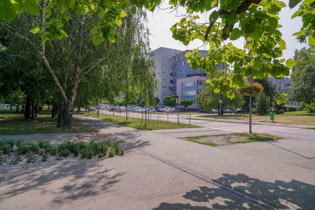 维斯纳便捷公寓 布拉迪斯拉发 外观 照片